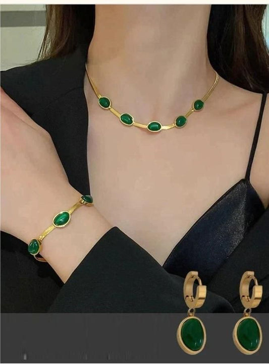 Green Crystal Pendant Necklace Set